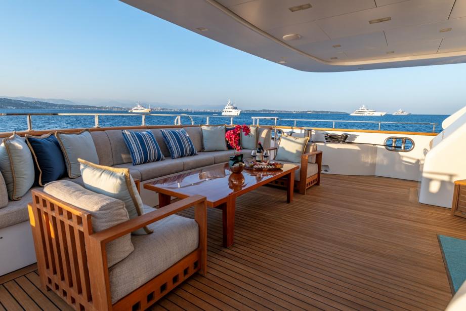 yacht Lady H