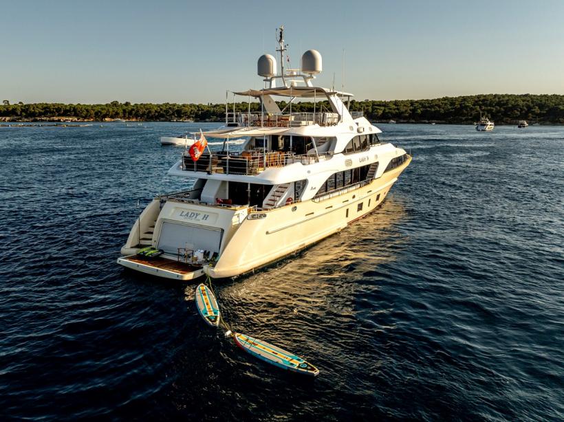 yacht Lady H