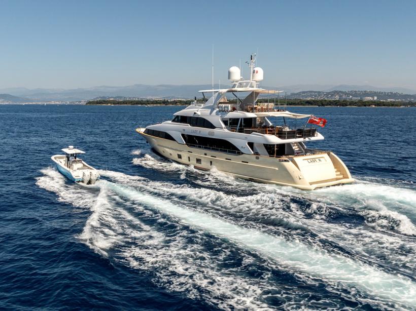 yacht Lady H