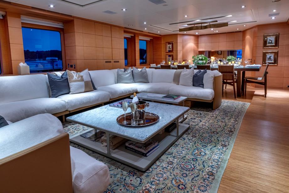 yacht Lady H