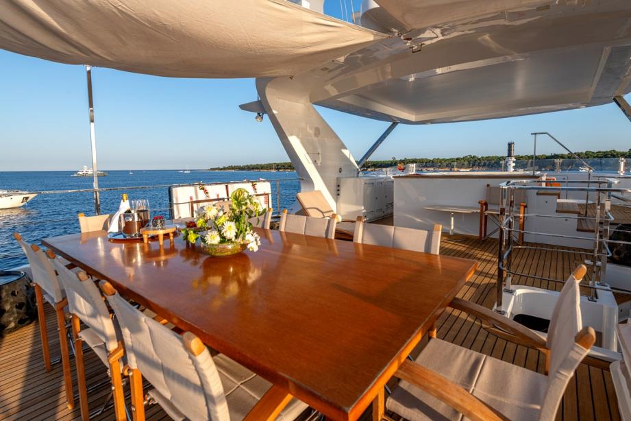 yacht Lady H