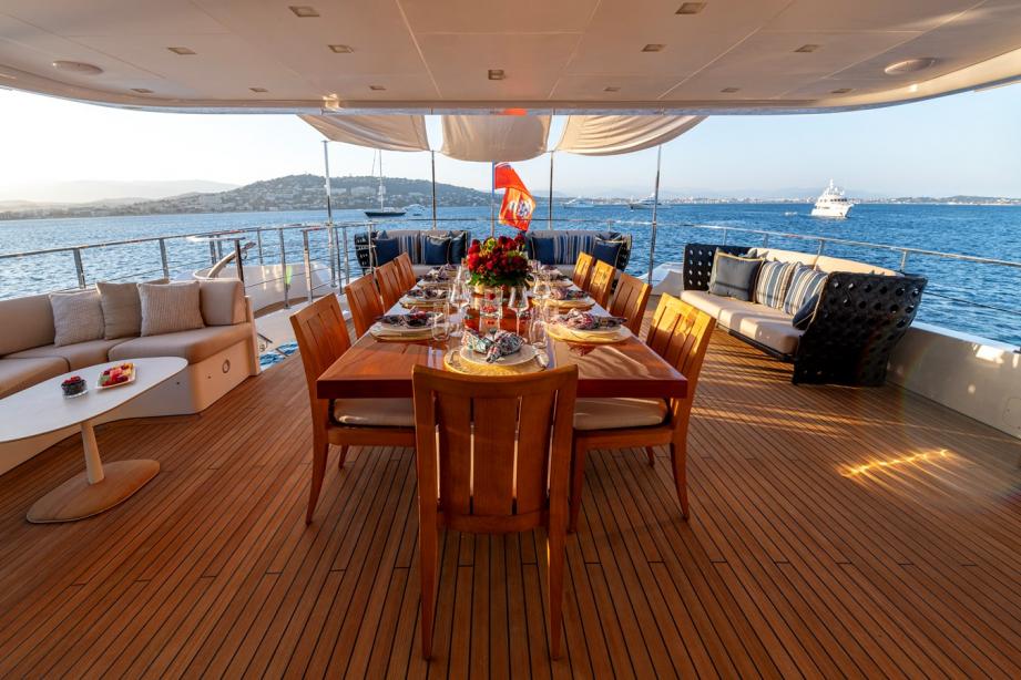 yacht Lady H