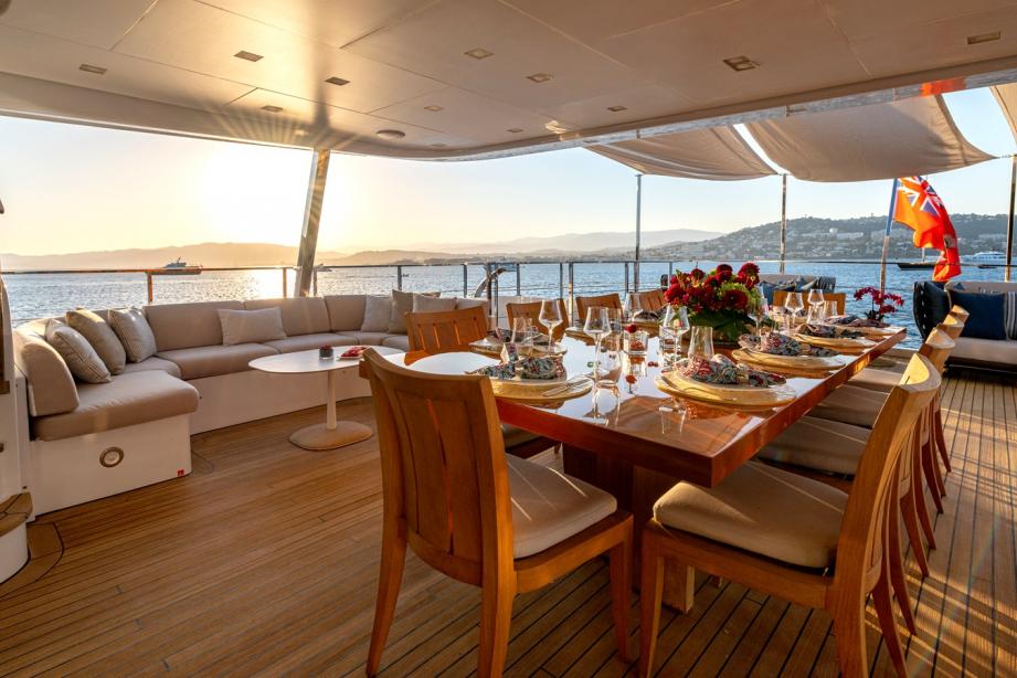 yacht Lady H