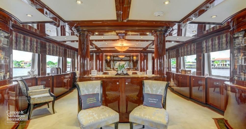yacht Serque
