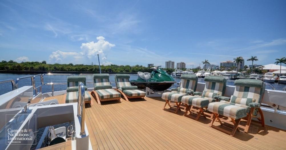 yacht Serque