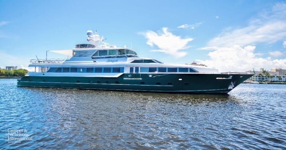 yacht Serque