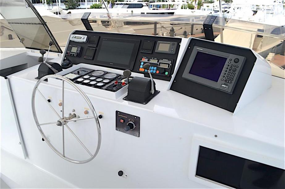 yacht Mon Sheri