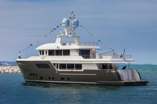 yacht Acala