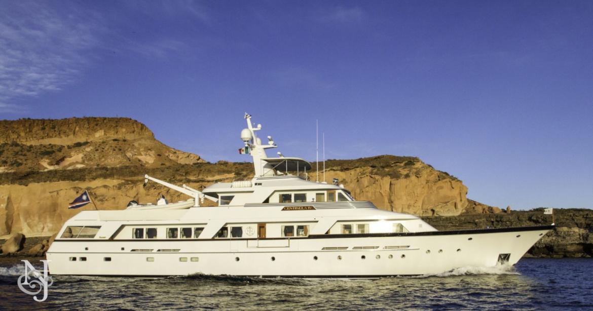 yacht Synthesis 66