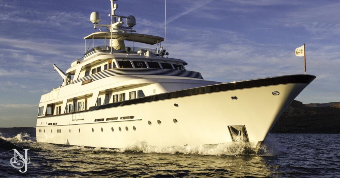 yacht Synthesis 66