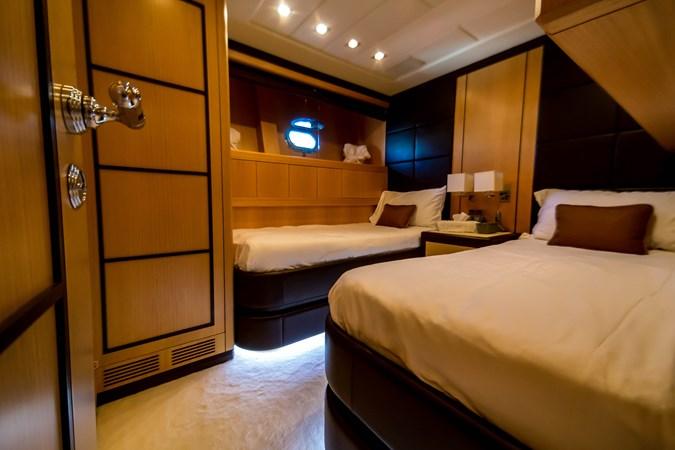 yacht Asim
