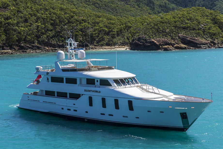 yacht Silentworld