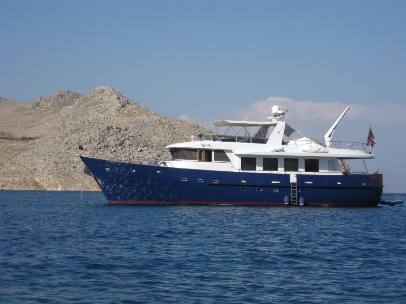 yacht Mokonzi