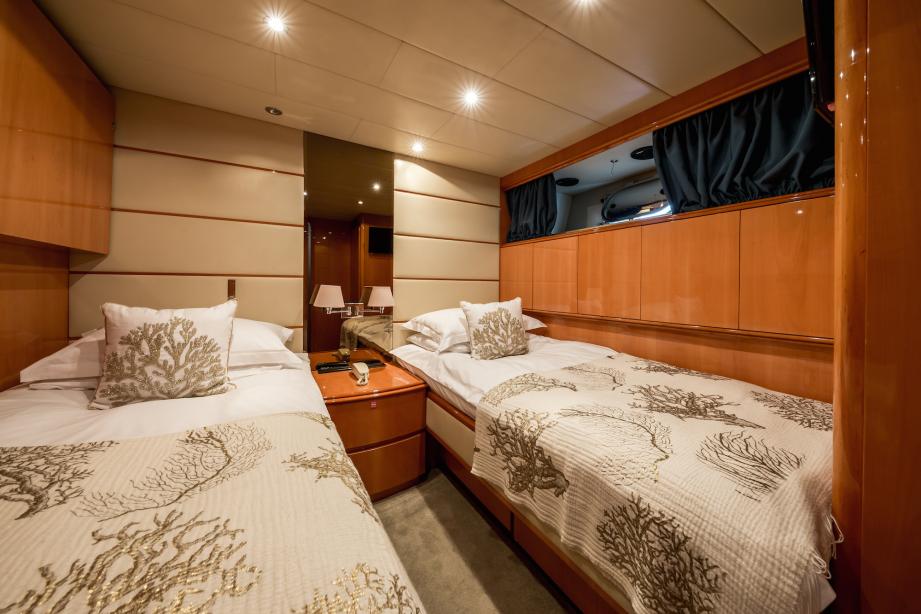 yacht Indulgence of Poole