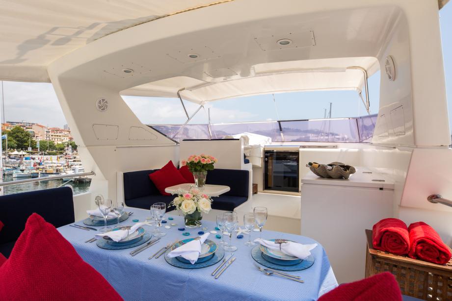 yacht Indulgence of Poole