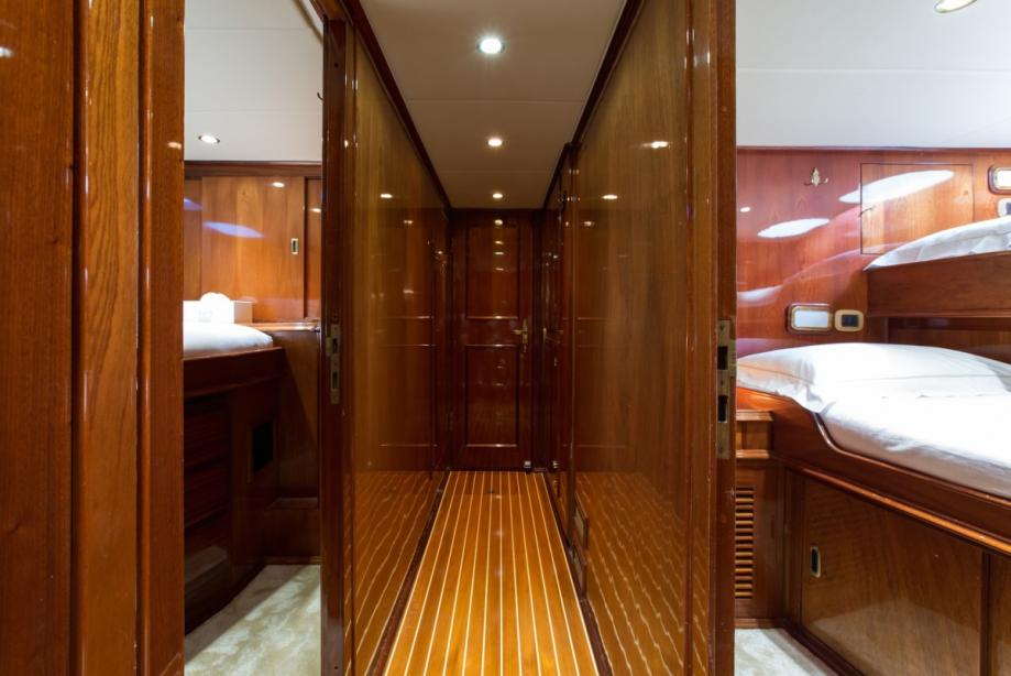 yacht Libertus