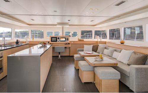 yacht Melarnie