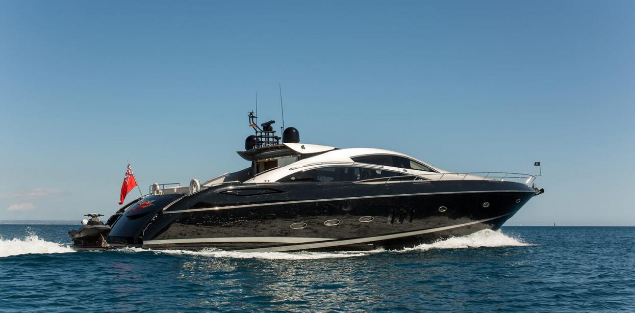 yacht Hooligan