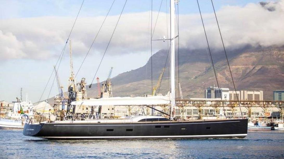 yacht Crossbow