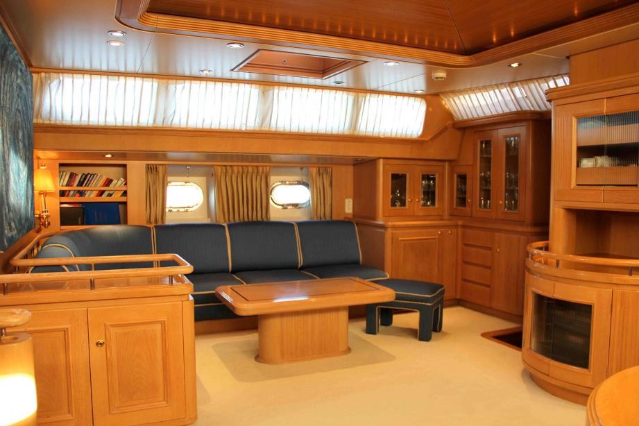 yacht Afaet