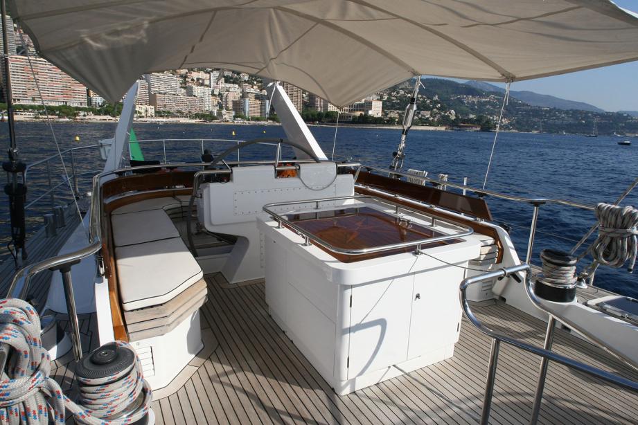yacht Afaet