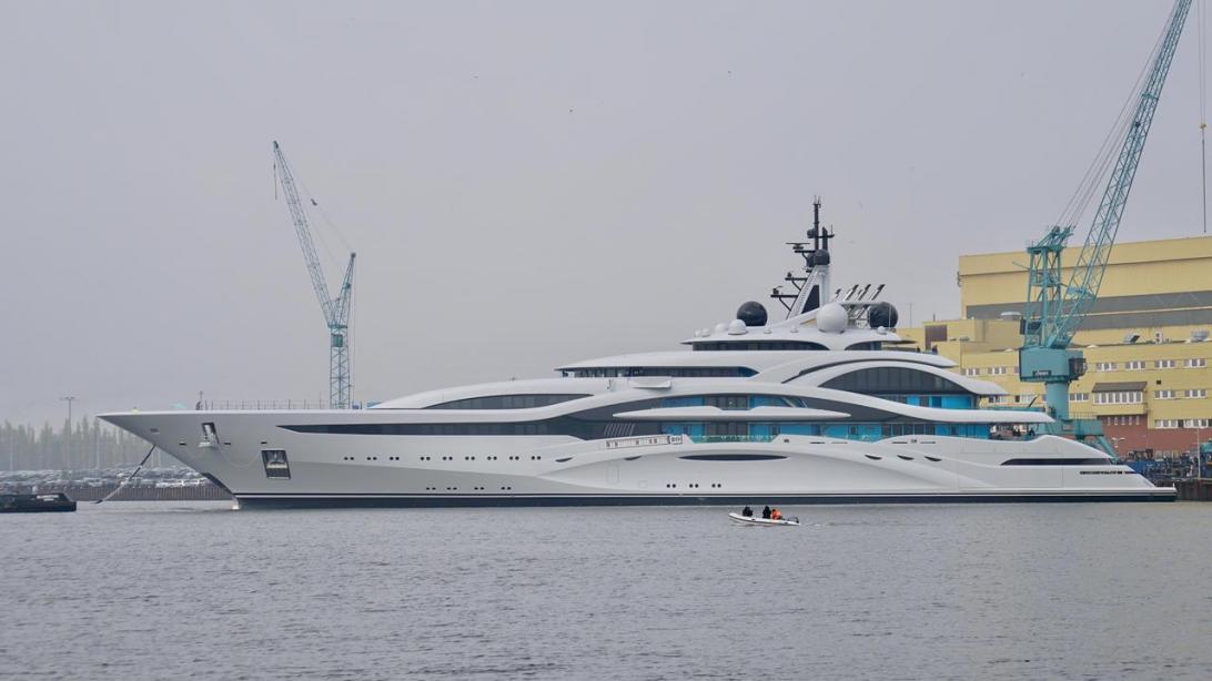 yacht Al Lusail