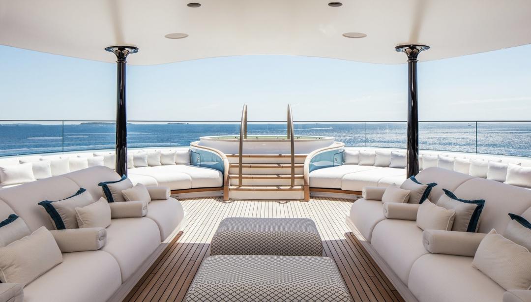 yacht Kaos