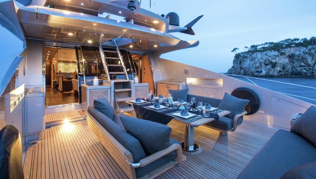 yacht Hush