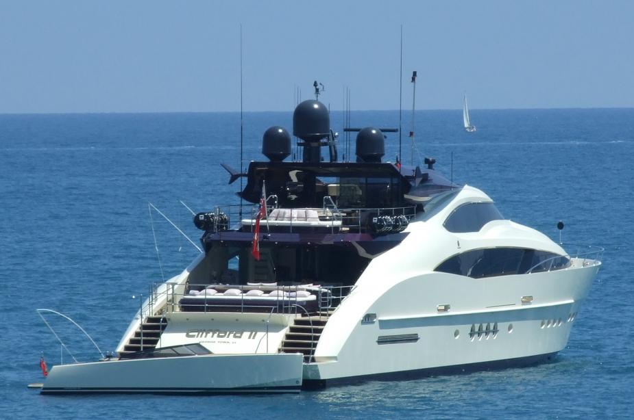 yacht Clifford II