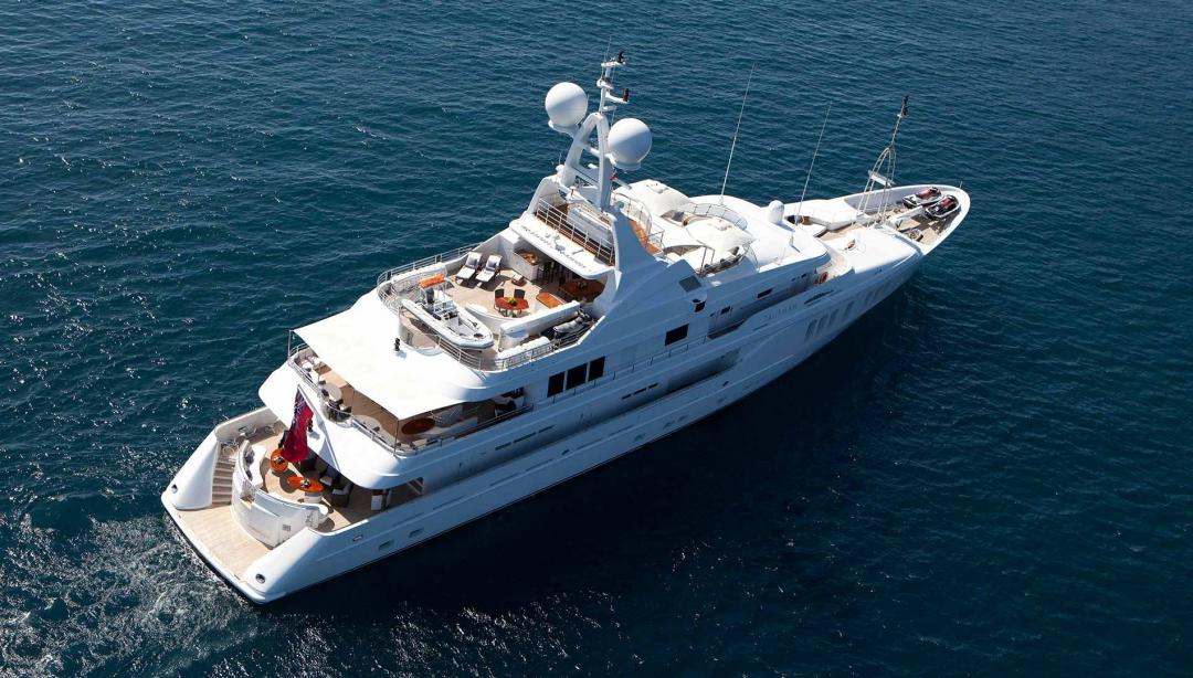 yacht Talisman Maiton