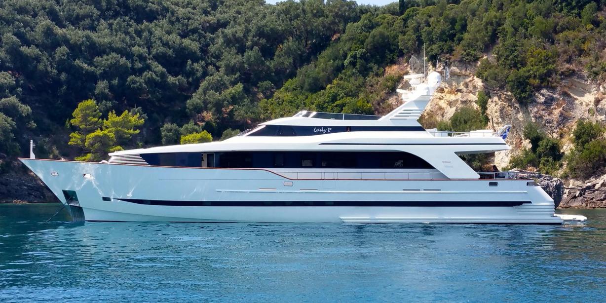 yacht Lady Moh
