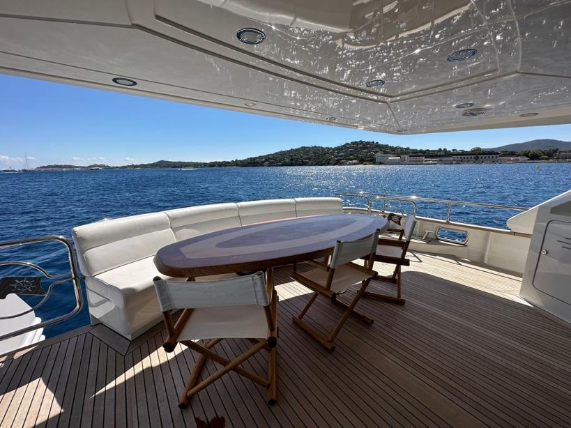 yacht Lady Moh