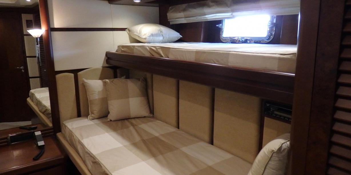 yacht Lady Moh