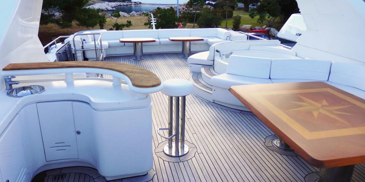 yacht Lady Moh