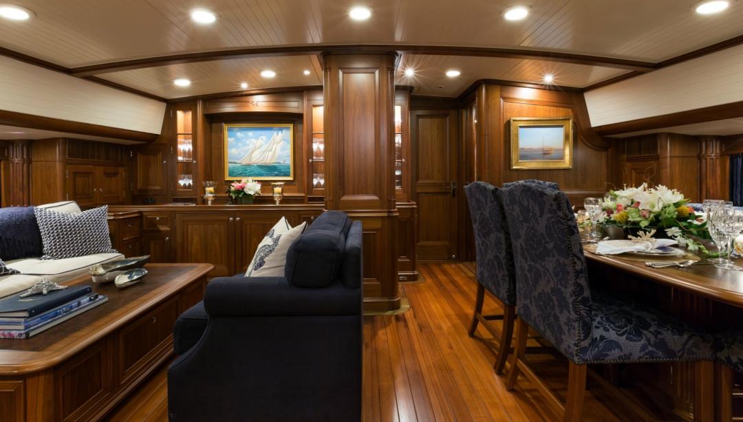 yacht Marae