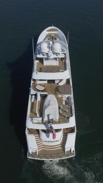 yacht Relentless