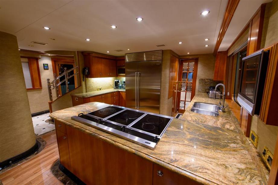 yacht Relentless