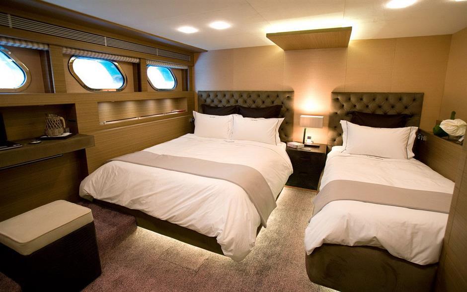 yacht Quantum H