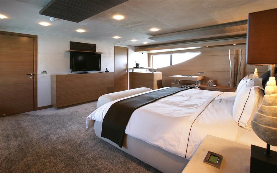 yacht Quantum H