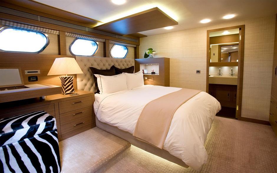 yacht Quantum H