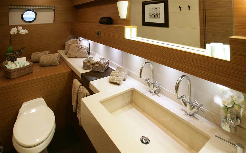 yacht Quantum H