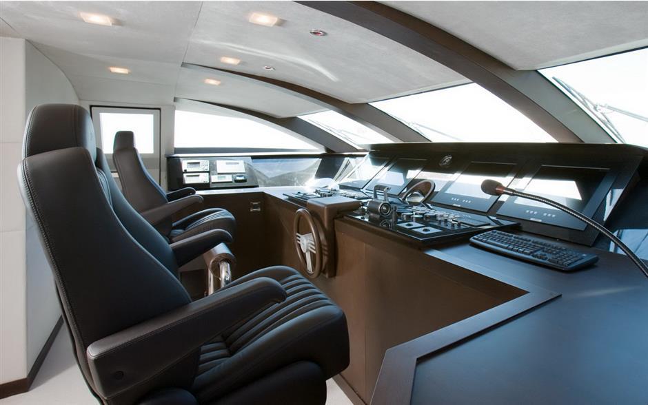 yacht Quantum H