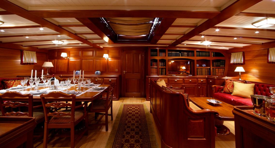 yacht Elena of London