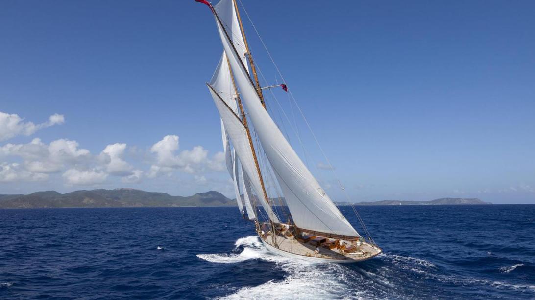 yacht Elena of London