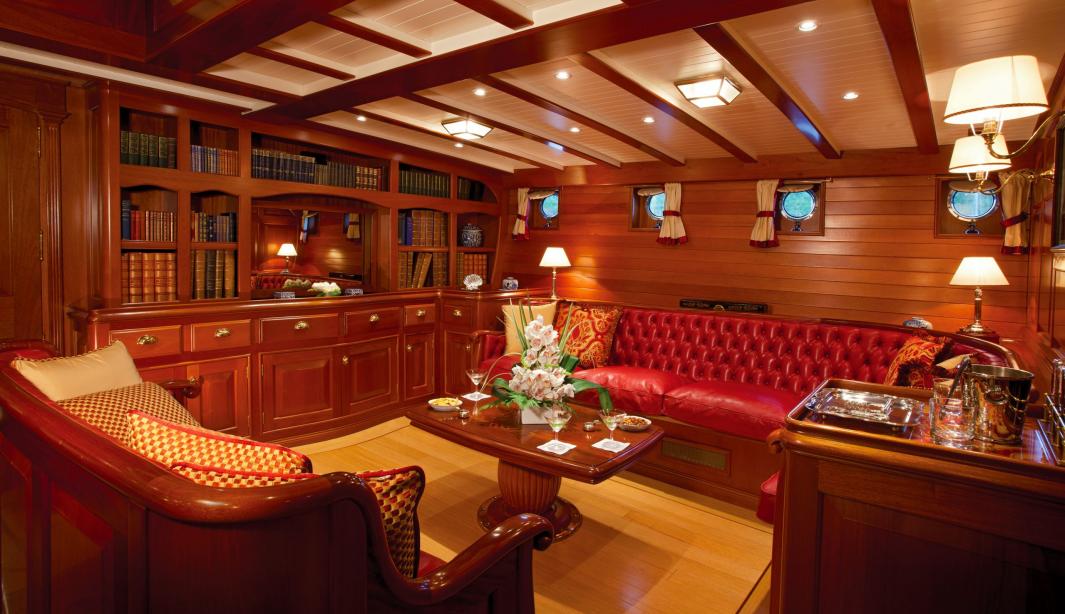 yacht Elena of London