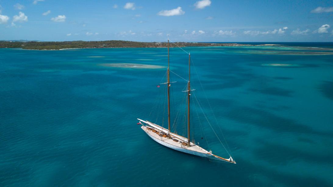 yacht Elena of London