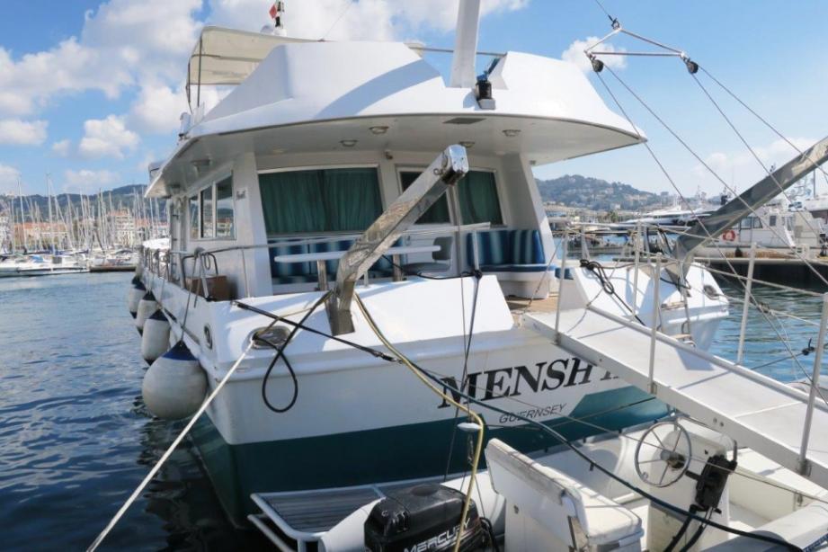 yacht Mensh II