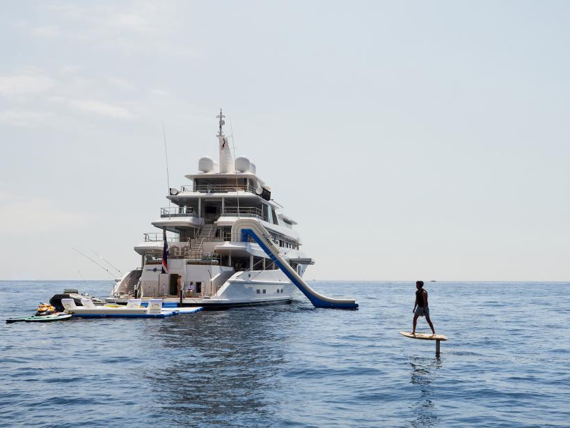 yacht Coral Ocean