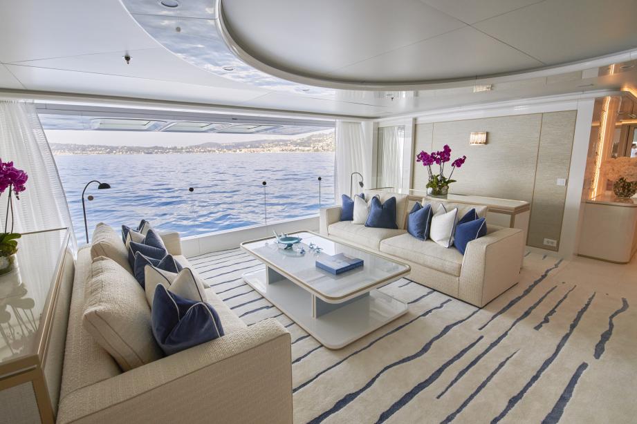 yacht Coral Ocean