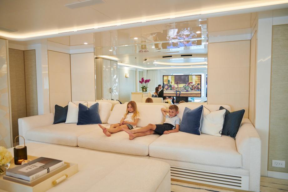 yacht Coral Ocean